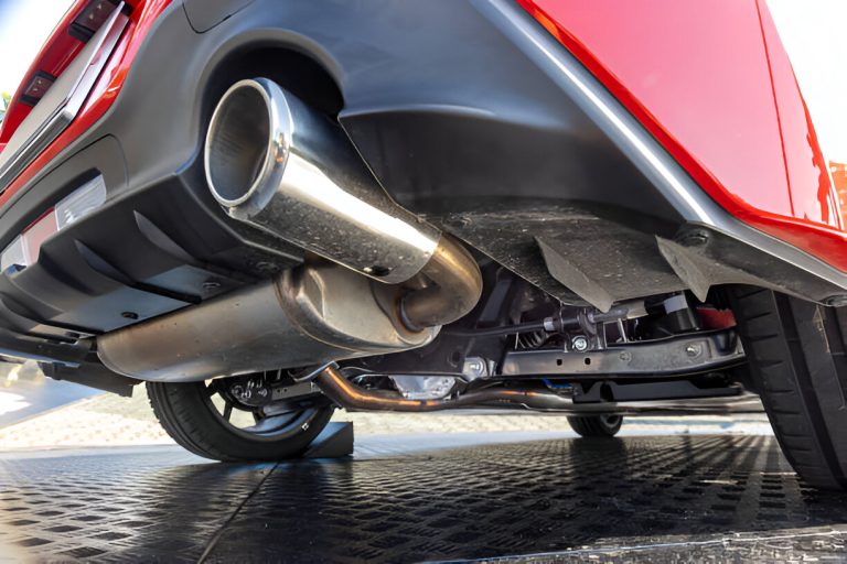 Rear Car Exhaust Pipe And Suspension